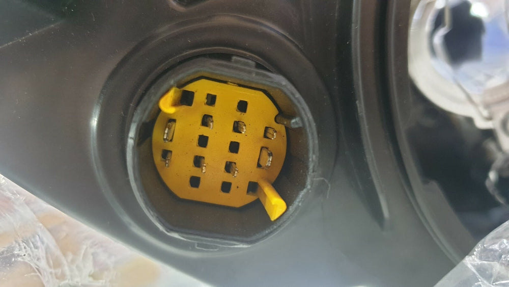 COPPIA FARI FIAT DUCATO JUMPER BOXER da 2006 a 2010 CONNETTORE PROIETTORE GIALLO