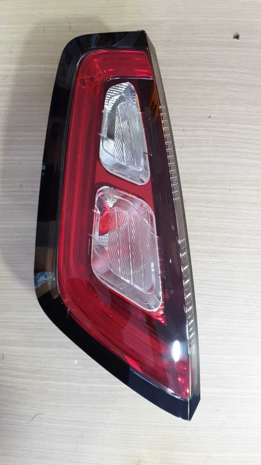 FARO SINISTRO FIAT PUNTO EVO FANALE POSTERIORE GRUPPO OTTICO BORDO INTERNO ROSSO