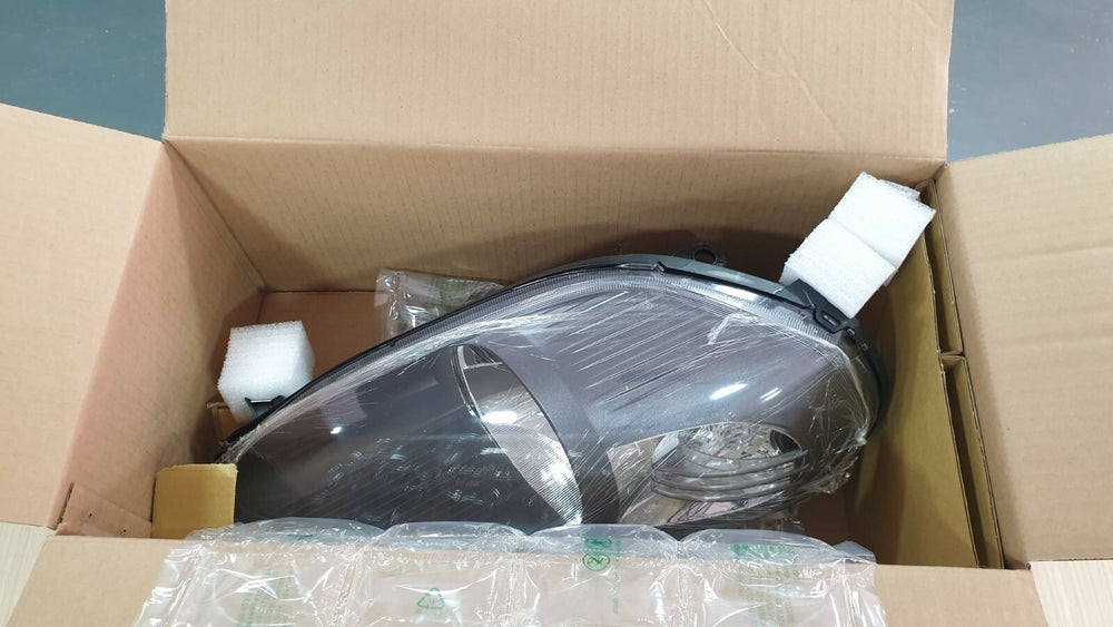 FARO SINISTRO FIAT GRANDE PUNTO PARABOLA GRIGIO SCURA 2008> CONN. VIOLA H4 7 PIN