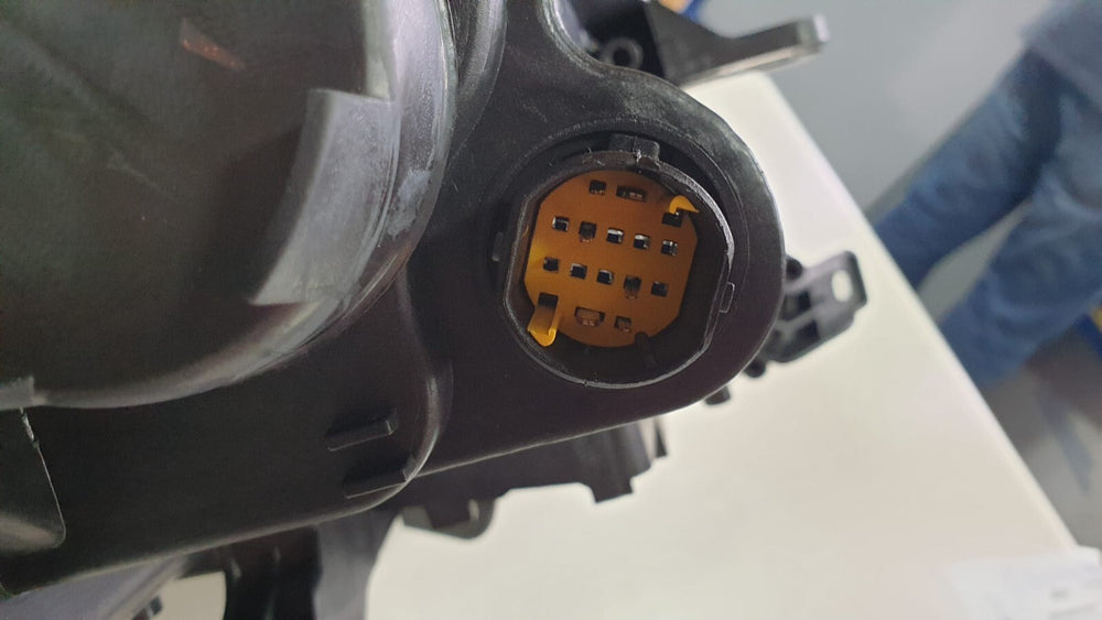 FARO ANTERIORE SINISTRO LANCIA DELTA DAL 2008 H7-H7 FANALE PROIETTORE C/MOTORINO