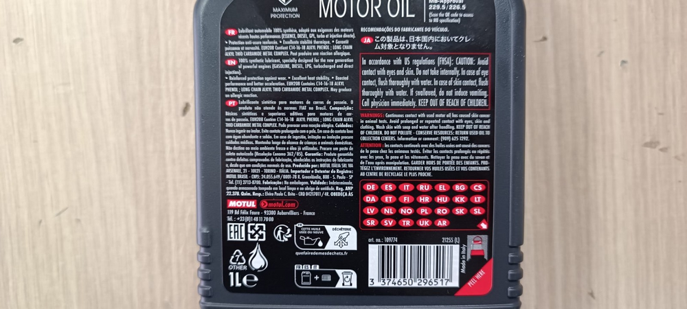 KIT TAGLIANDO 5 LT OLIO MOTUL 5W30 RN0710+4 FILTRI RENAULT CLIO / CAPTUR / DACIA