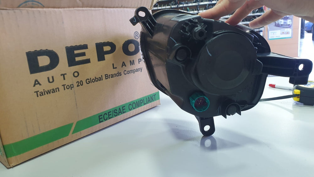 FARO FANALE INFERIORE DESTRO LED DX FIAT 500 RESTYLING >2015 REGOLAZIONE MANUALE