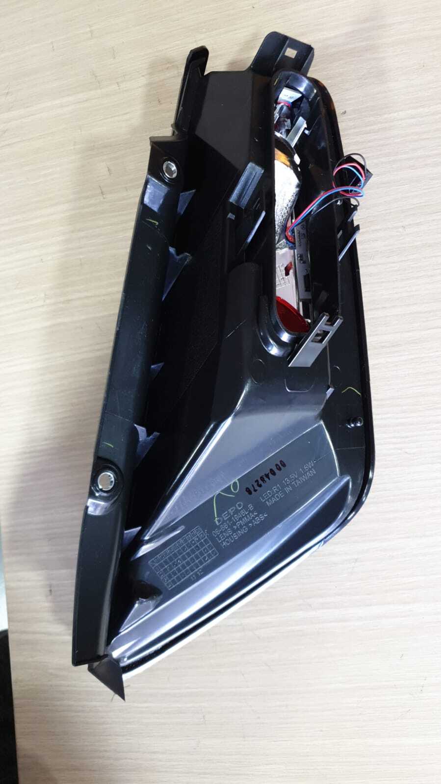 FARO DESTRO FIAT PUNTO EVO FANALE POSTERIORE GRUPPO OTTICO BORDO INTERNO ROSSO