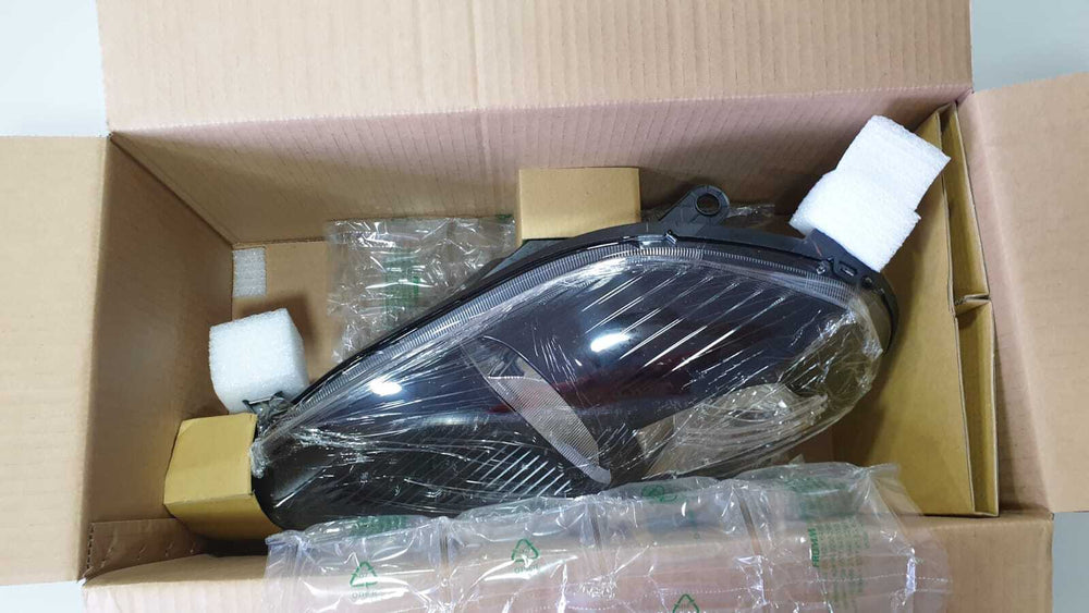 COPPIA FARI FIAT GRANDE PUNTO PARABOLA NERA 2005 2008 Sx Dx 7 PIN CONN. GIALLO