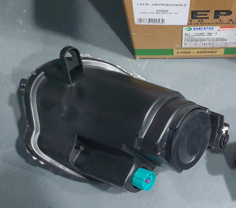FARO INFERIORE DESTRO DX FIAT 500 2007 2015 FANALE PROIETTORE LUCE DI POSIZIONE