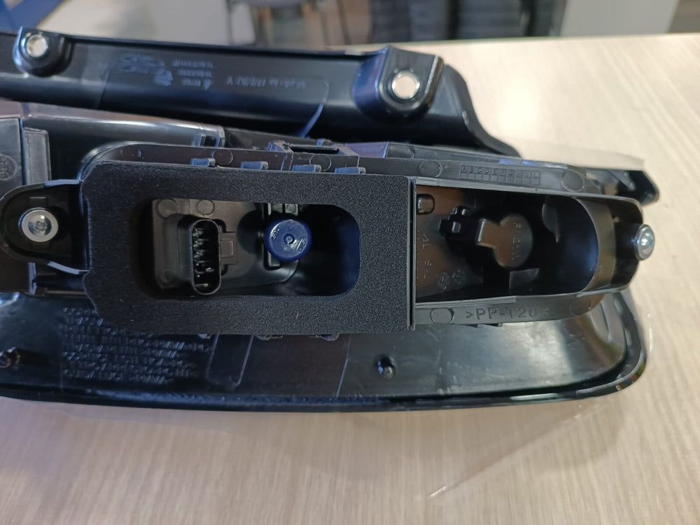 COPPIA FARI FIAT PUNTO EVO FANALI STOP POSTERIORI GRUPPO OTTICO BORDO INT. NERO